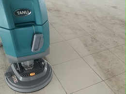 TANLI手推式洗地机T50助力某仓库开荒保洁