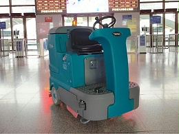 驾驶式洗地机可以用来清洁工厂地面吗?